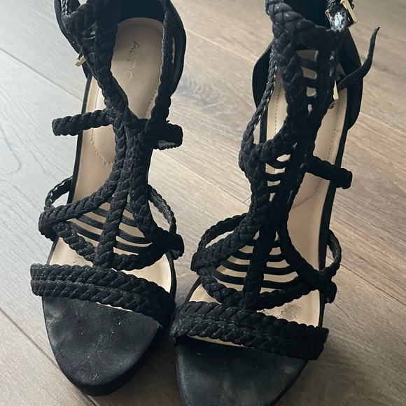 Aldo Black High Heels. Worn couple of times only, in good condition. - Picture 4 of 6